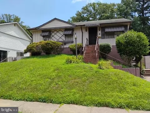 3309 Hayes St, Lanham, MD 20706