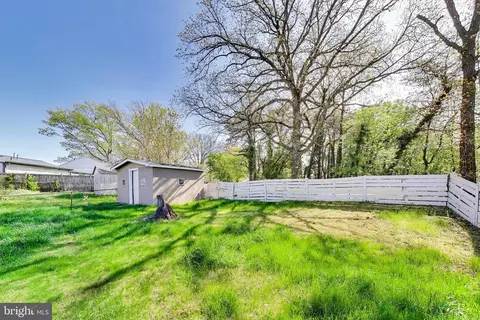 Exterior - 3309 Hayes St, Lanham, MD 20706 photo 3 of 5