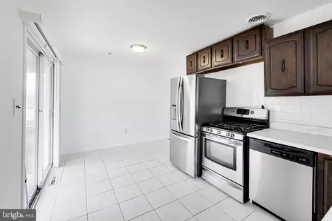 Entry Way - 3309 Hayes St, Lanham, MD 20706 photo 1 of 3