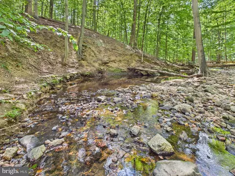 Other - 7709 Brooklyn Bridge Rd, Laurel, MD 20707 photo 5 of 7