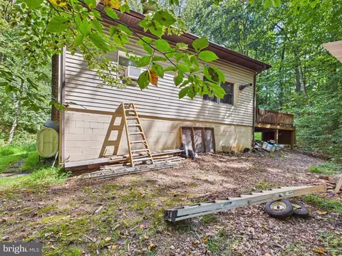 Exterior - 7709 Brooklyn Bridge Rd, Laurel, MD 20707 photo 5 of 7