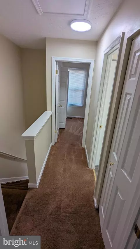 Entry Way - 2708 Red Oak Ln, Lanham, MD 20706 photo 6 of 8
