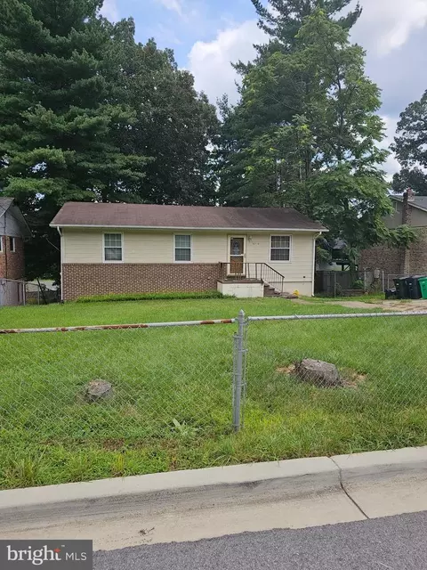 4318 Hartford Hills Dr, Suitland, MD 20746