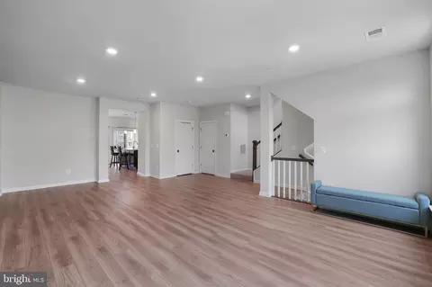 5652 Lanteen St, Lanham, MD 20706 photo 3