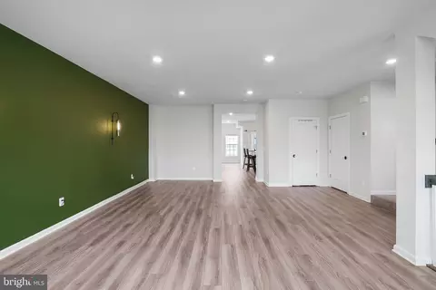 5652 Lanteen St, Lanham, MD 20706 photo 4