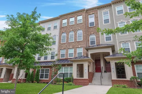 5652 Lanteen St, Lanham, MD 20706