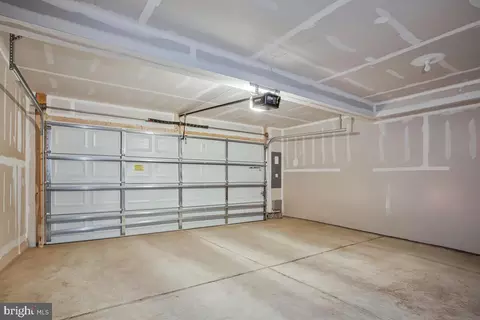 138 Summit Point Blvd, Bowie, MD 20716 photo 37
