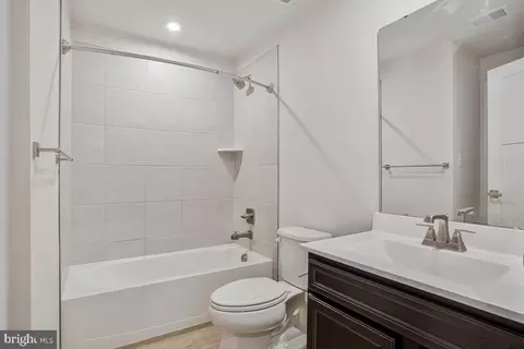138 Summit Point Blvd, Bowie, MD 20716 photo 8