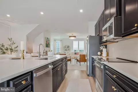 138 Summit Point Blvd, Bowie, MD 20716 photo 12