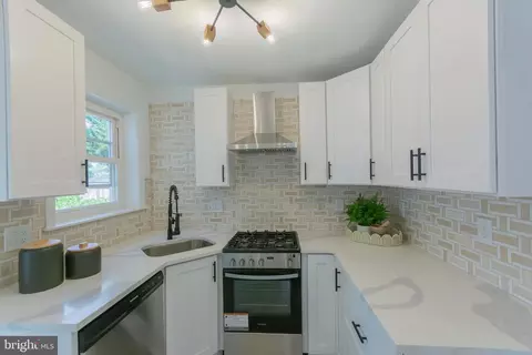 5446 Varnum St, Bladensburg, MD 20710