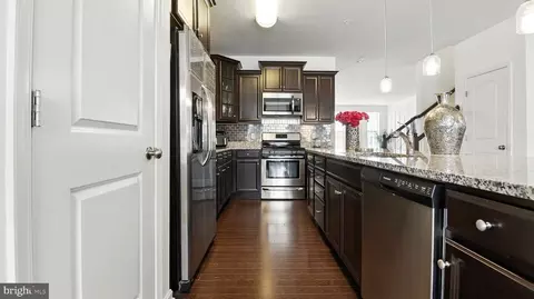 9405 Geaton Park Pl, Lanham, MD 20706 photo 20