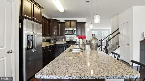 9405 Geaton Park Pl, Lanham, MD 20706 photo 19