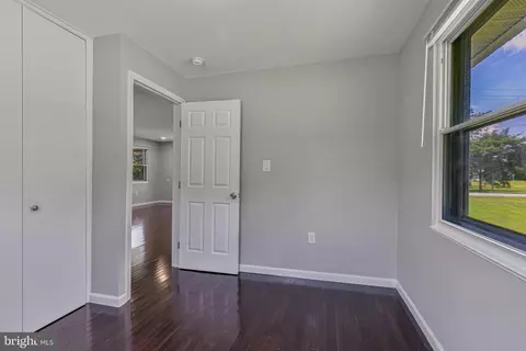 Entry Way - 7522 Surratts Rd, Clinton, MD 20735 photo 2 of 2
