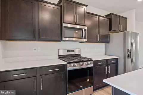 16645 Green Glade Dr, Brandywine, MD 20613