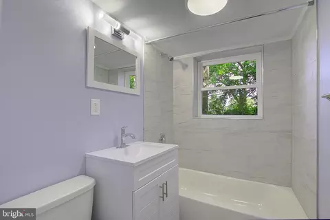 Bath - 8700 Kiama Rd, Laurel, MD 20708 photo 4 of 4
