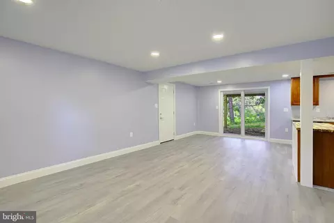 Living - 8700 Kiama Rd, Laurel, MD 20708 photo 3 of 6