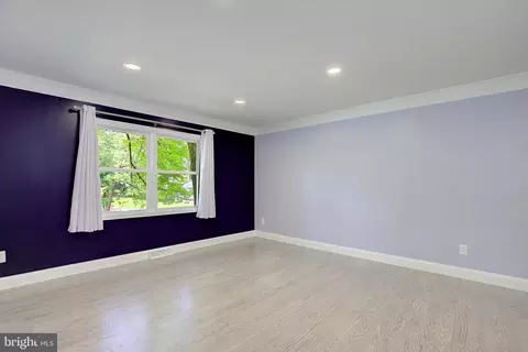 Living - 8700 Kiama Rd, Laurel, MD 20708 photo 2 of 6