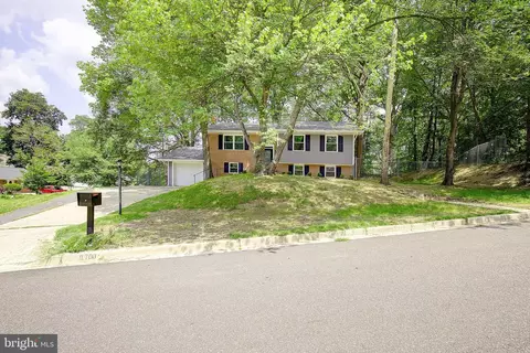 Exterior - 8700 Kiama Rd, Laurel, MD 20708 photo 4 of 11