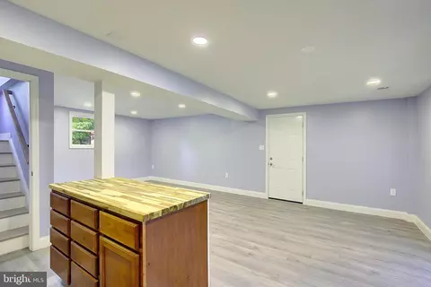 Living - 8700 Kiama Rd, Laurel, MD 20708 photo 5 of 6
