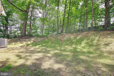 Exterior - 8700 Kiama Rd, Laurel, MD 20708 photo 10 of 11