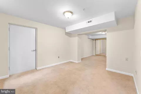 Bedroom - 11709 Thrift Rd, Clinton, MD 20735 photo 6 of 6