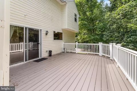 Exterior - 11709 Thrift Rd, Clinton, MD 20735 photo 6 of 9