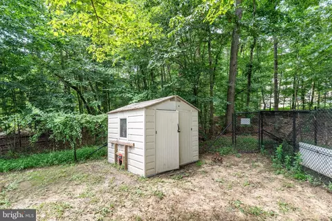 Exterior - 11709 Thrift Rd, Clinton, MD 20735 photo 8 of 9