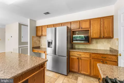 Kitchen - 11709 Thrift Rd, Clinton, MD 20735 photo 3 of 4
