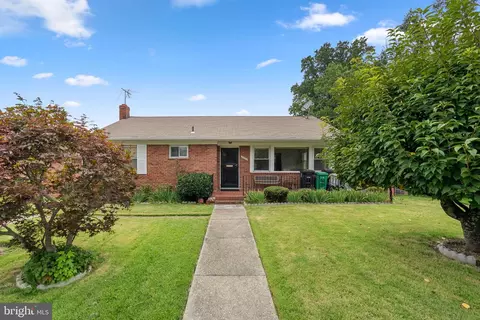 2502 Berkley St, Temple Hills, MD 20748