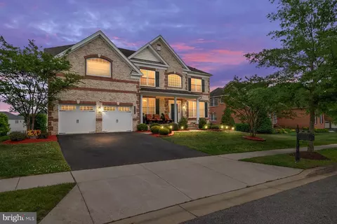 4506 Cross Country Ter, Marlboro, MD 20772