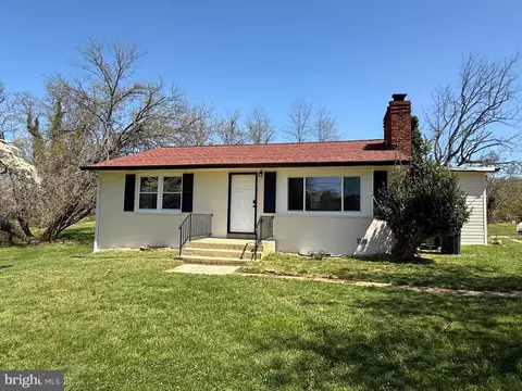 2600 Kingsway Rd, Fort Washington, MD 20744