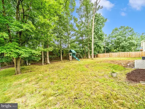 Exterior - 7019 Fitzpatrick Dr, Laurel, MD 20707 photo 8 of 12