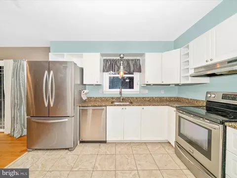 Kitchen - 7019 Fitzpatrick Dr, Laurel, MD 20707 photo 3 of 5