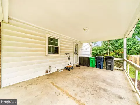 Exterior - 7019 Fitzpatrick Dr, Laurel, MD 20707 photo 10 of 12