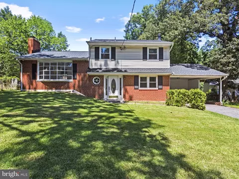 10806 Javins St, Glenn Dale, MD 20769