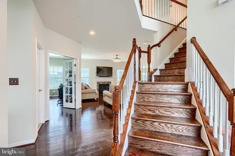Entry Way - 7105 Solomons Ct, Brandywine, MD 20613 photo 2 of 15
