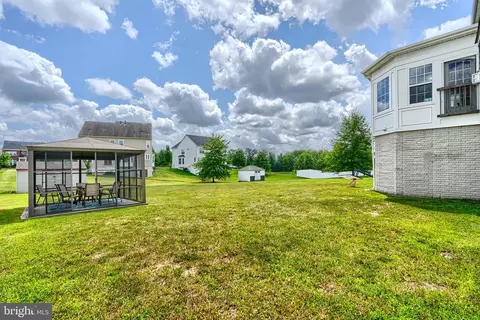 Exterior - 7105 Solomons Ct, Brandywine, MD 20613 photo 5 of 8