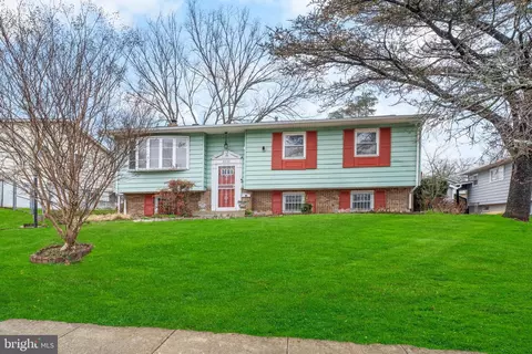 8020 Tiffany Ln, Lanham, MD 20706