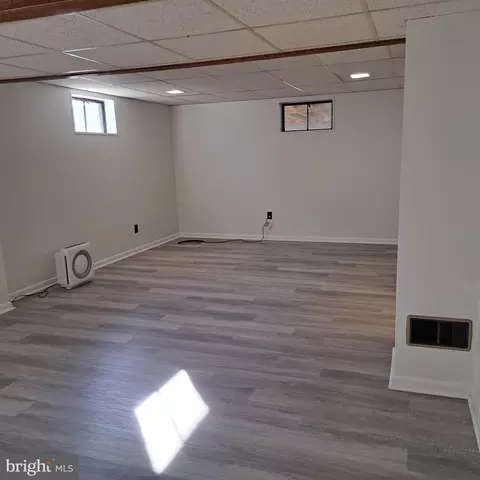 Living - 9301 Tuckerman St, Lanham, MD 20706 photo 4 of 4