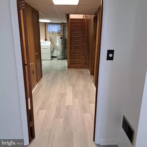 Entry Way - 9301 Tuckerman St, Lanham, MD 20706 photo 5 of 7