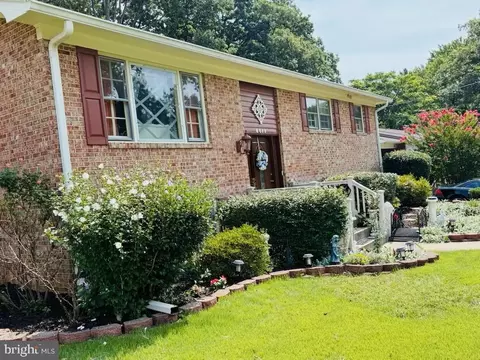 6809 Glenwood Ct, Glenn Dale, MD 20769