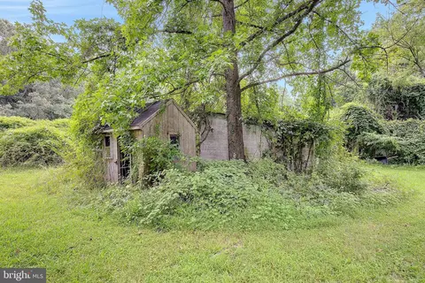 Exterior - 13411 11th St, Bowie, MD 20715 photo 5 of 7