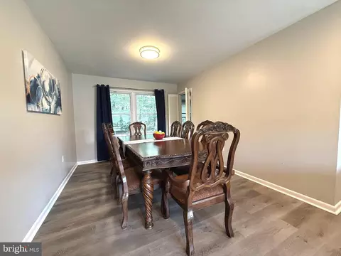 Dining - 7115 Lois Ln, Lanham, MD 20706 photo 2 of 2