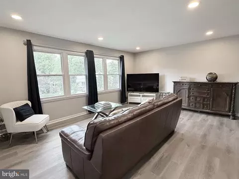 Living - 7115 Lois Ln, Lanham, MD 20706 photo 1 of 2