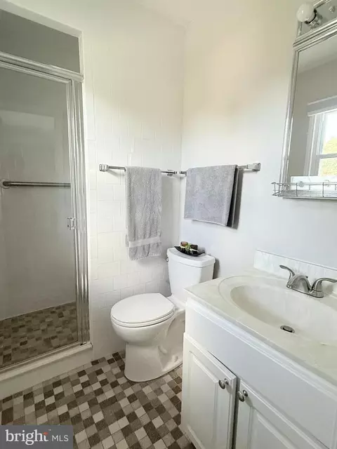 Bath - 7115 Lois Ln, Lanham, MD 20706 photo 3 of 3