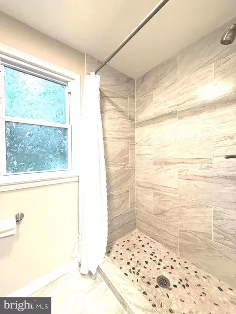 Bath - 7115 Lois Ln, Lanham, MD 20706 photo 2 of 3
