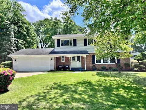 9701 Dale Dr, Marlboro, MD 20772