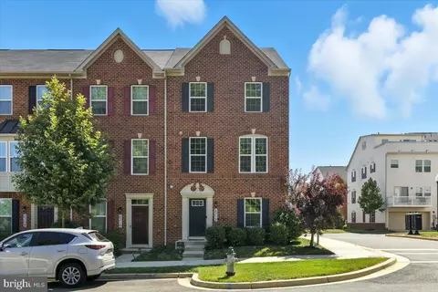 5312 Glover Park Dr, Marlboro, MD 20772