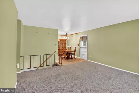 9304 Kimbark Ave, Lanham, MD 20706 photo 8