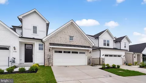 3704 Elizabeth River Dr, Marlboro, MD 20772